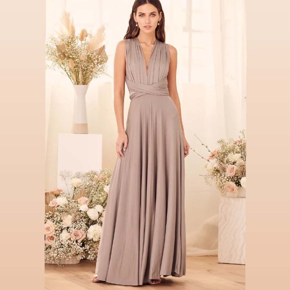 Lulu’s Tricks of the Trade, Taupe maxi dress. Size XL